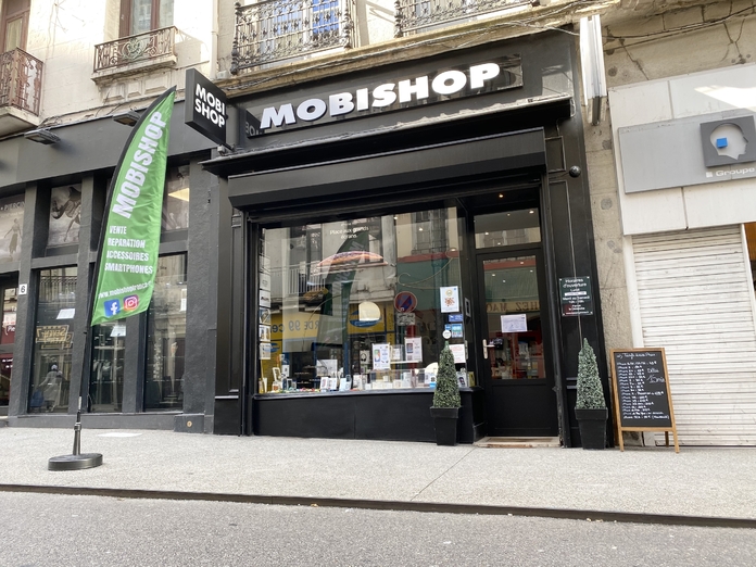 mobishop-reparation-smartphone-iphone-ecran-batterie-saint-laurent-la-conche